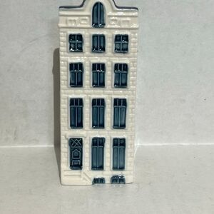 Bols KLM Delft Blue White Ceramic Amsterdam Miniature House No 67 Collectible